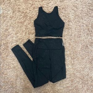 lululemon x Barry’s set